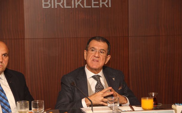 Bakan Fakıbaba’nın bir dokunuşu üzüm üreticisine 180 milyon lira kazandırdı