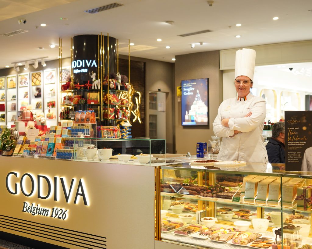 GODIVA ÇİKOLATA ŞEFİ ILSE WILMOTS İSTANBUL’DA SIRA DIŞI LEZZETLERE İMZA ATTI!